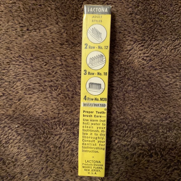 Vintage Lactona Toby Brand Junior Tooth Brush 3 Row toothbrush New - Picture 2 of 3